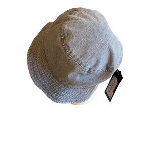 NWT‎ Newhattan Blue Denim Chambray Bucket Hat Cap Small